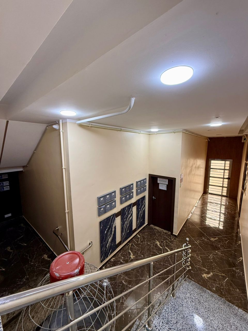 Appartement F3 de 78 m² à vendre à Belgaïd – Résidence au 1er étage | 15 000 000 DZD