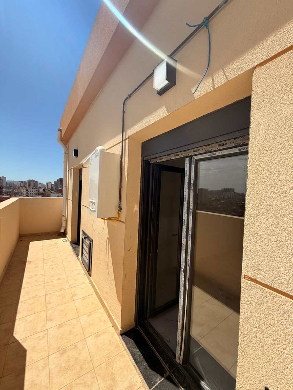 Appartement F3 de 102 m² à Millenium – Double façade au 7ème étage | 18 800 000 DZD